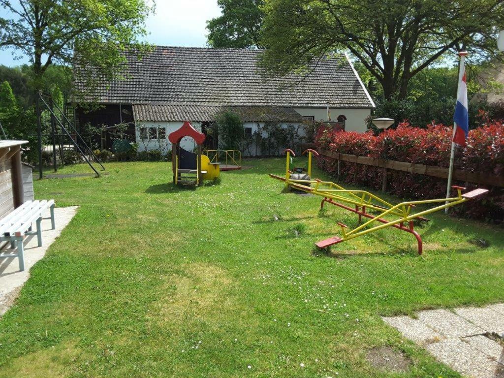 Safaritent At Campingpark De Koekamp Hotel Epe Exterior photo